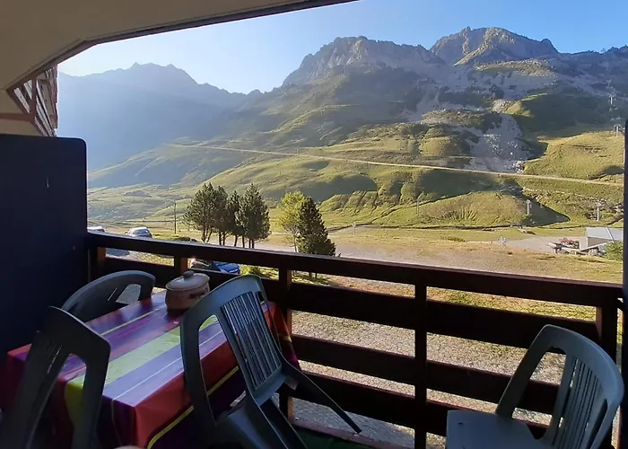 La Mongie, Studio pieds des pistes, parking intérieur privé